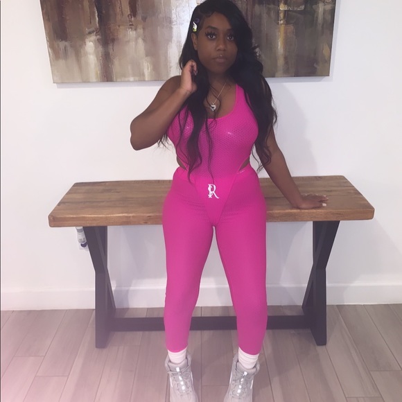 Gsuwoo set - Picture 3 of 3